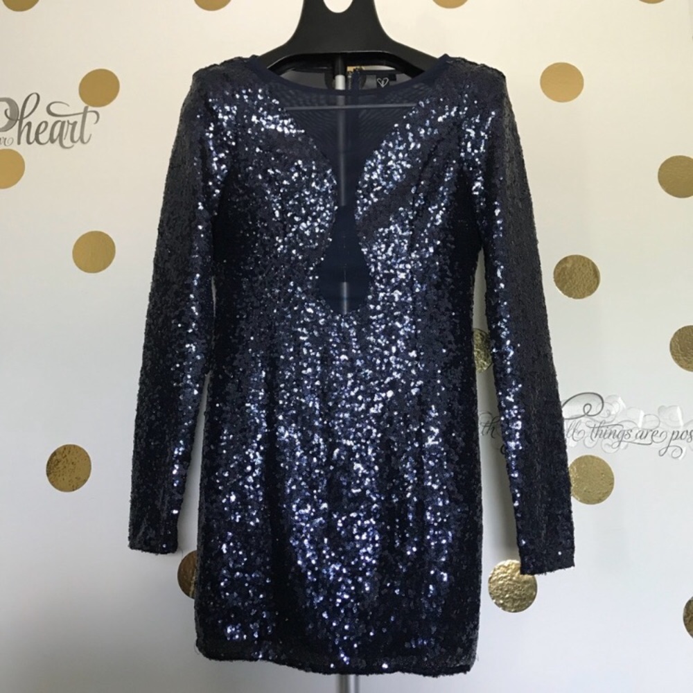 PERFECT FOR NYE Windsor 🎉 Sequin Midnight Blue🎉